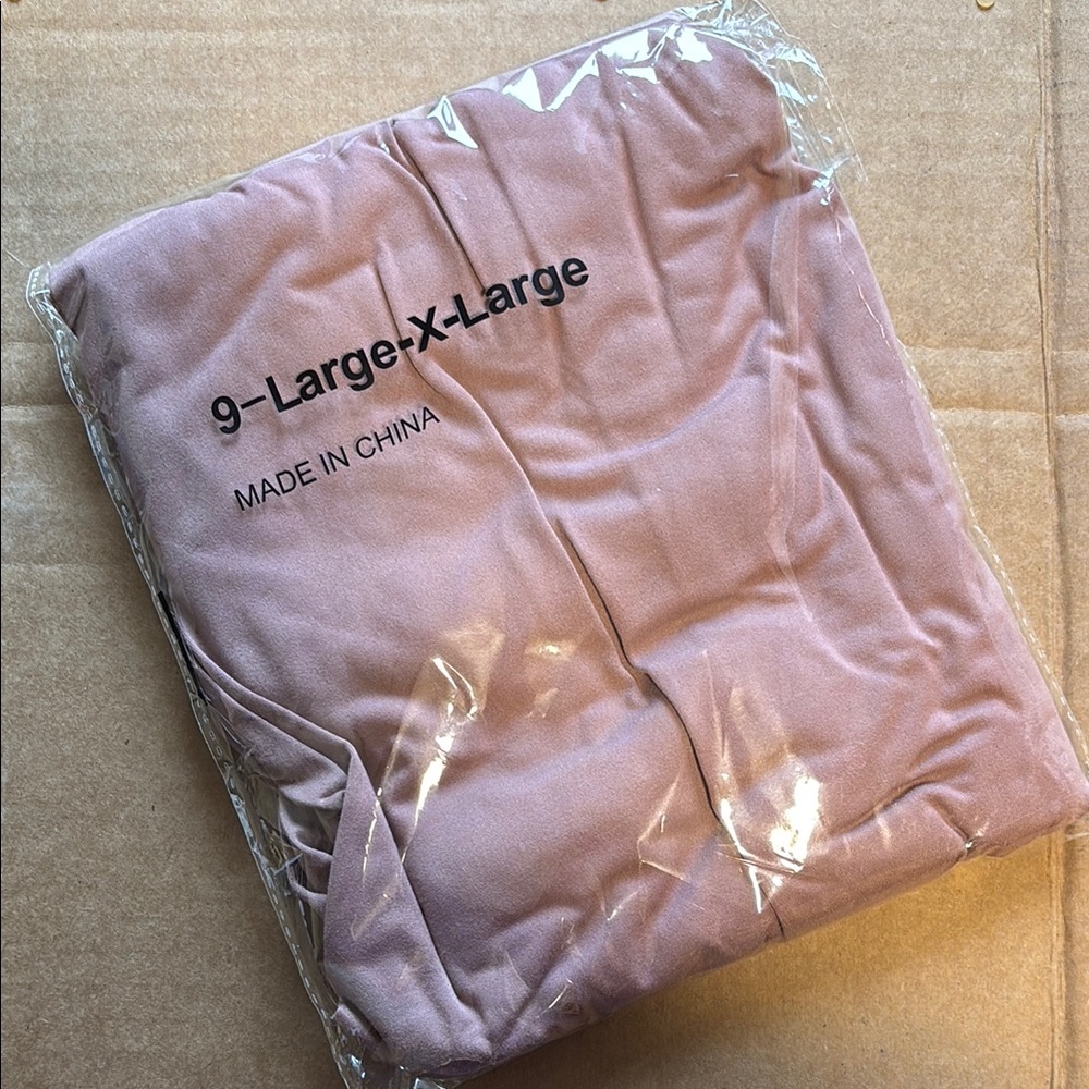 Blush High-Waisted Leggings L / XL - Picture 2 of 5